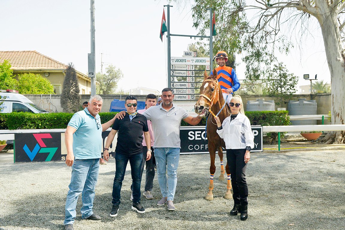 Αγορά ποιοτικής φοραδίτσας από τον Δρ Πιερή Χ’’ Κώστα 1 AMFIPOLIS 25.4.2022 STK3888 φως