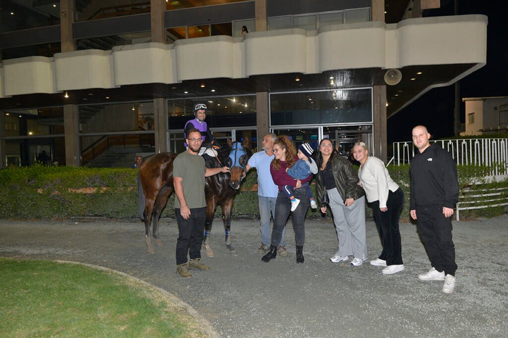 GEORGE THE FARRIER_STK5515