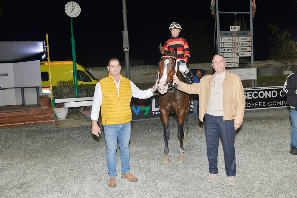 STORMY VICTOR_STK5391