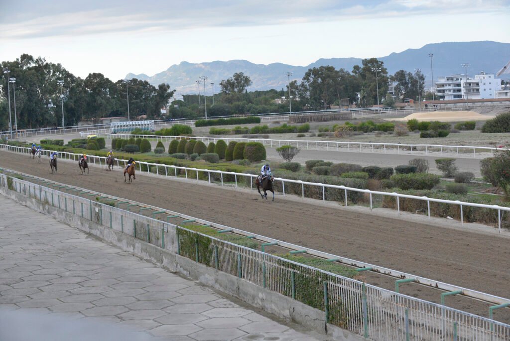 VRAKAS LEGACY_STK5752