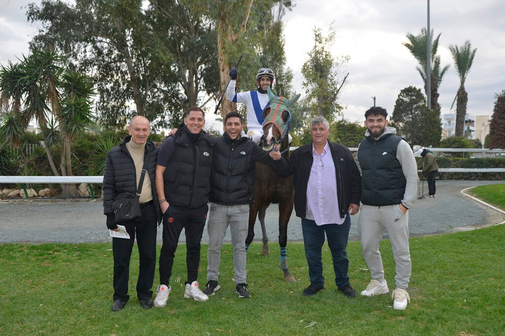 VRAKAS LEGACY_STK5756