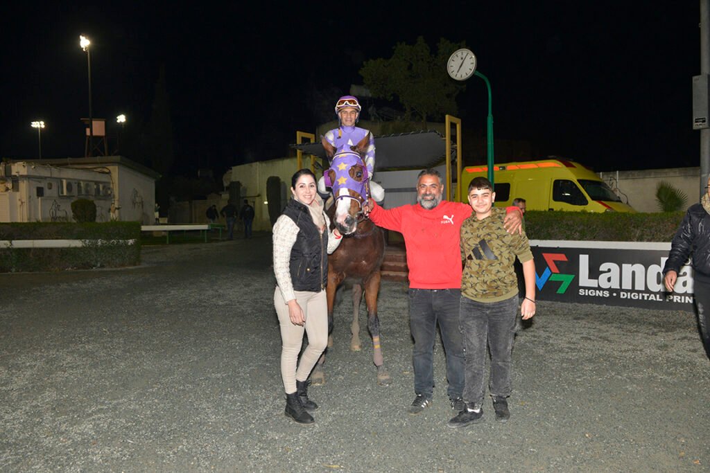 GLORIOUS DESTINY_STK6524