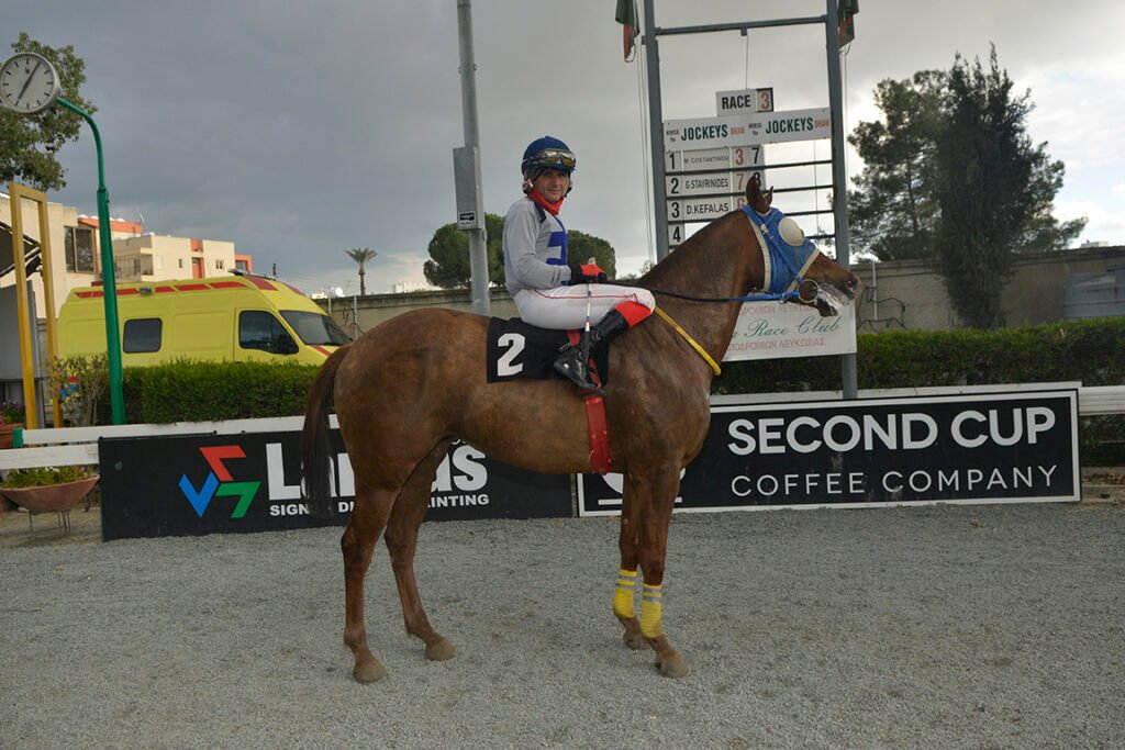 ESTHIR 26.2.25_STK9233