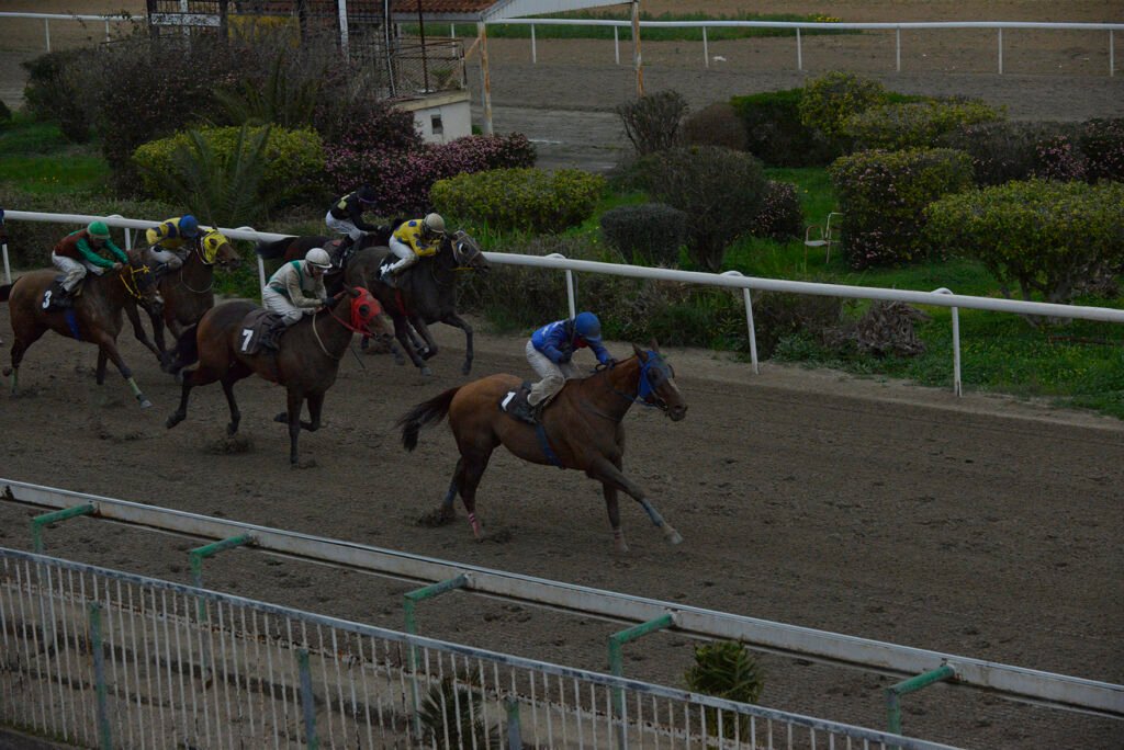 KAMPANABEACHBAR 5.2.25_STK7851